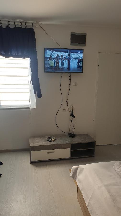 Apartman Sava Nis Bagian luar foto