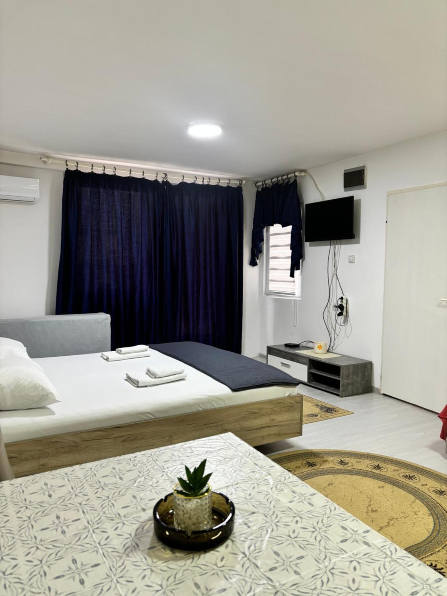 Apartman Sava Nis Bagian luar foto