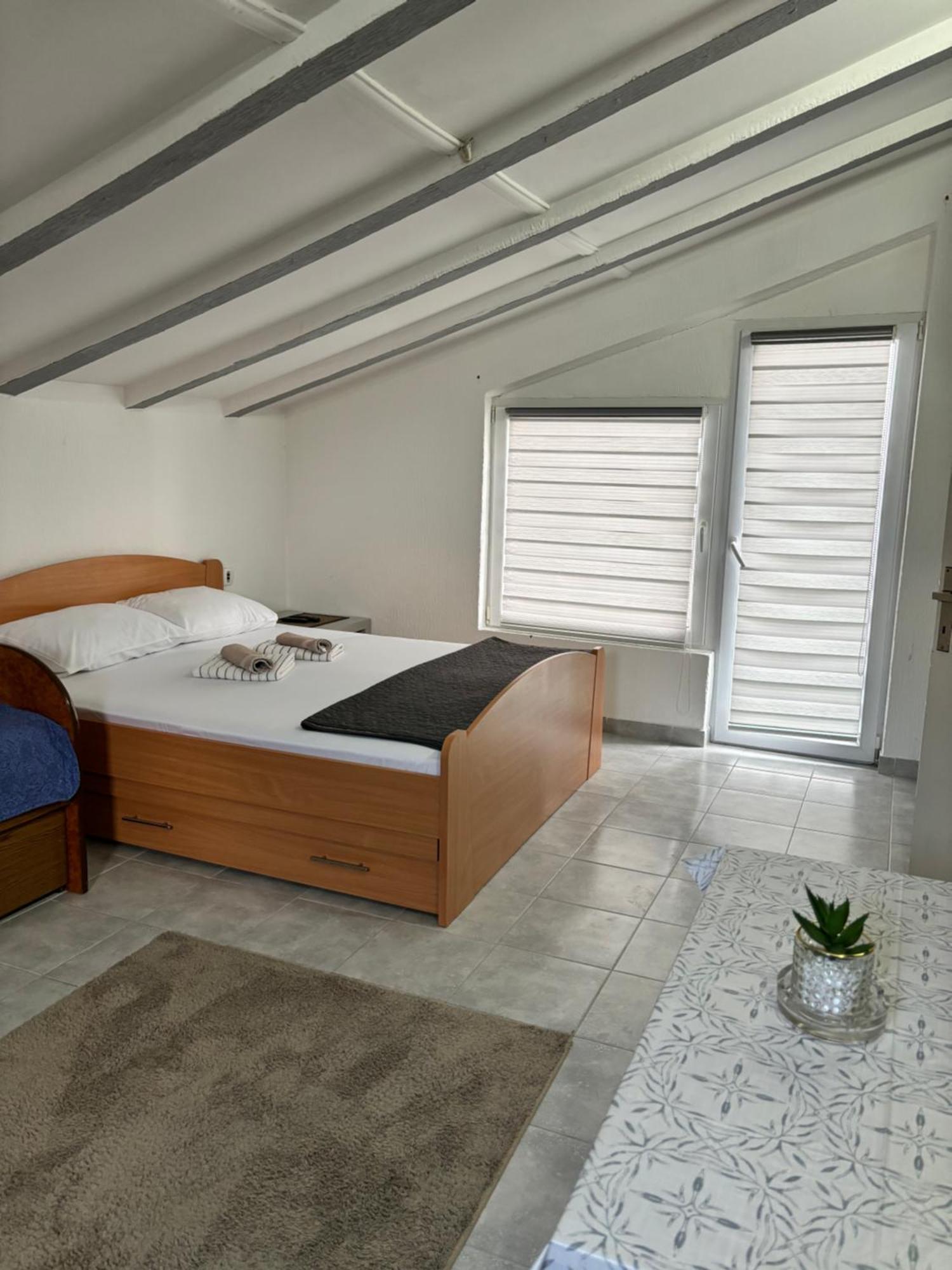 Apartman Sava Nis Bagian luar foto